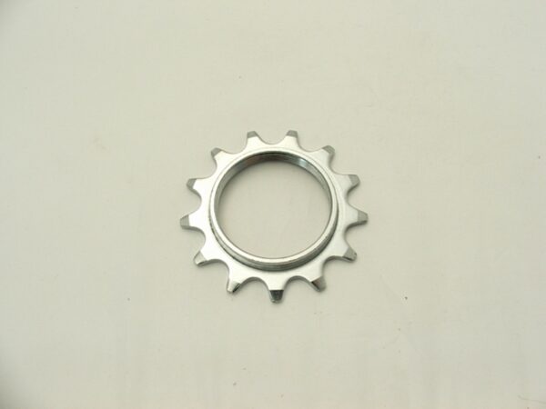 Piñón Ancho Roscado de 13 Dientes para Cadenas Monovelocidad (3mm)