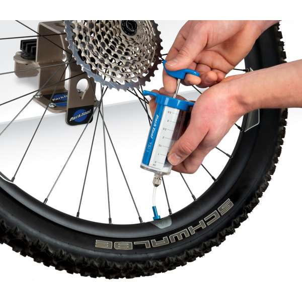 Kit de Reparación de Pinchazos con Inyector de Sellante Tubeless Park Tool - Imagen 3