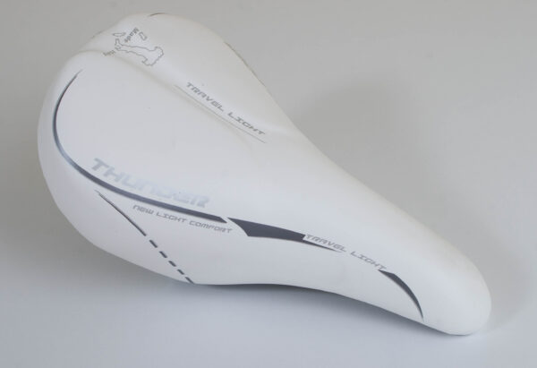 Thunder 440/A IT MTB sadul - Valge