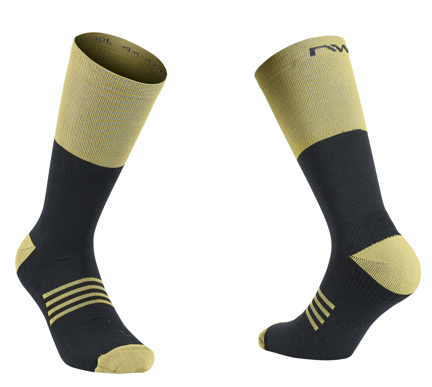 Northwave Extreme Pro High Talvised Rattasokid M (40-43) Must/Roheline